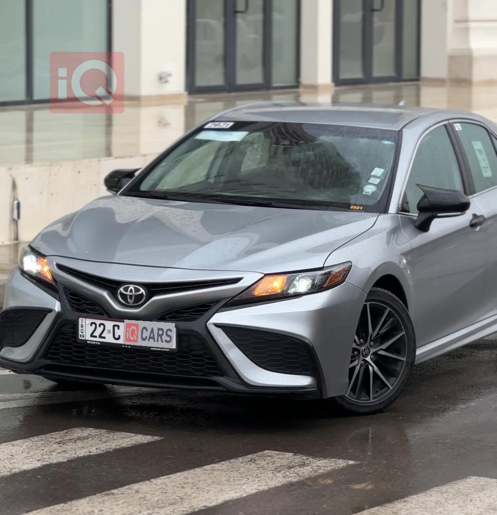 تۆیۆتا کامری